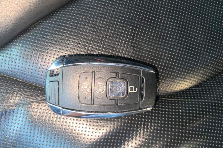 Used Lincoln MKC 2017 2.0T Four-Wheel Drive Zunya Edition Vehicle Key
