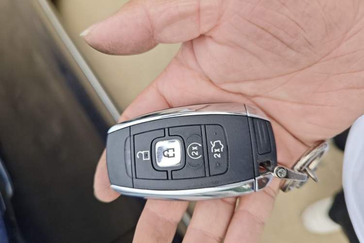Used Lincoln MKC 2017 2.0T Two-Wheel Drive Deluxe Edition Vehicle Key
