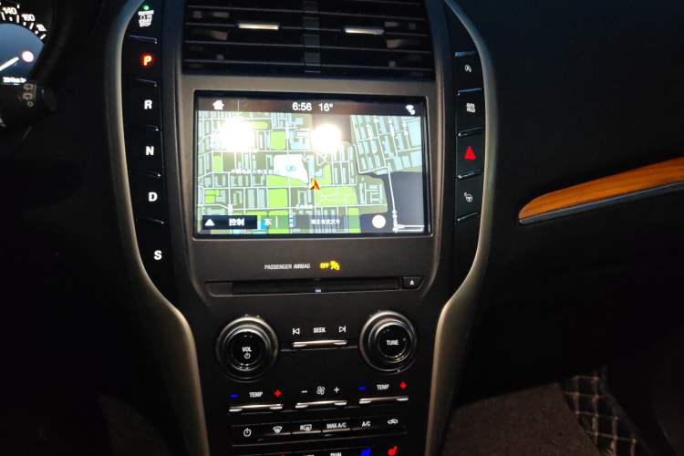 Used Lincoln MKC 2017 2.0T Two-Wheel-Drive Luxury Edition Audio And AC Panel
