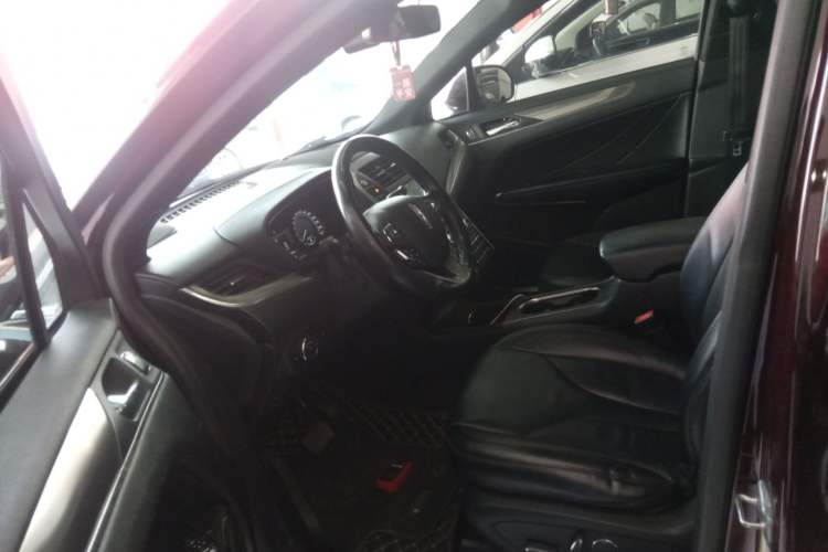 Used Lincoln MKC 2017 2.0T Two-Wheel Drive Deluxe Edition Driver Seat