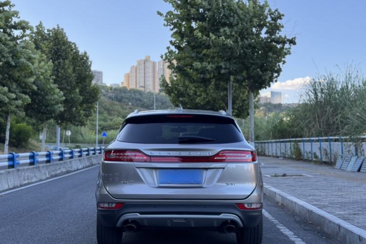 Used Lincoln MKC 2017 2.0T Two-Wheel-Drive Luxury Edition Exterior 5