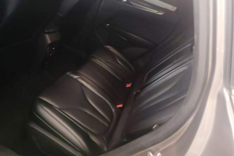 Used Lincoln MKC 2017 2.0T Two-Wheel Drive Deluxe Edition Left Rear Seat