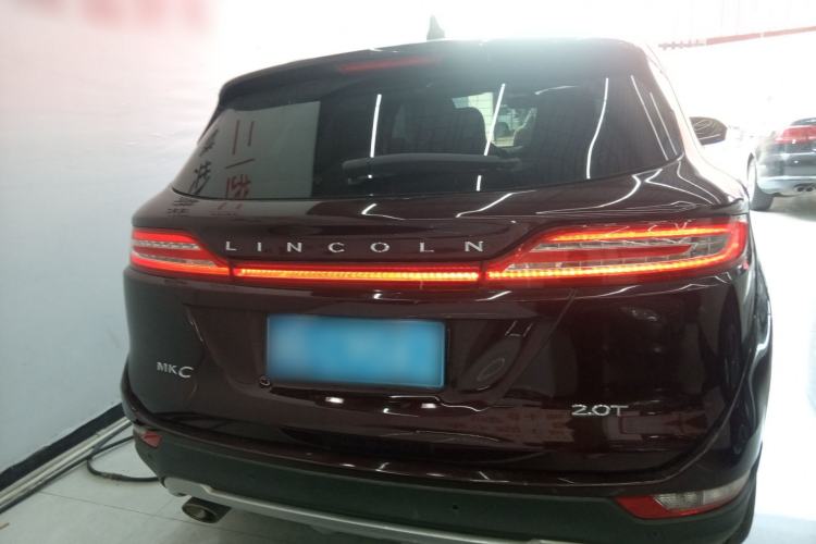 Used Lincoln MKC 2017 2.0T Two-Wheel Drive Deluxe Edition Rear