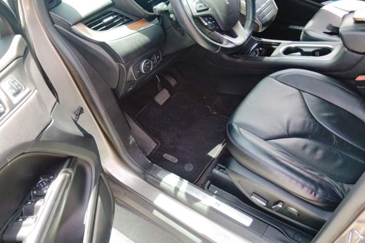 Used Lincoln MKC 2017 2.0T Two-Wheel-Drive Luxury Edition Driver Seat