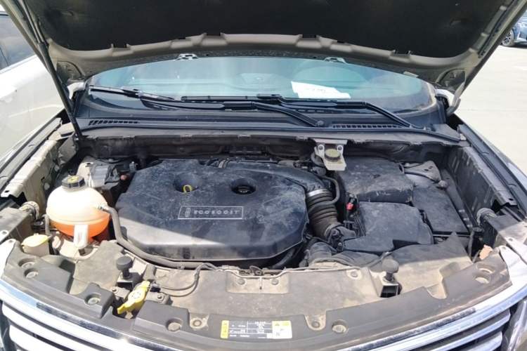 Used Lincoln MKC 2017 2.0T Two-Wheel-Drive Luxury Edition Engine Bay