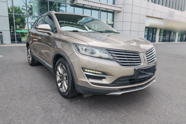 Used Lincoln MKC 2017 2.0T Two-Wheel-Drive Luxury Edition Exterior 3
