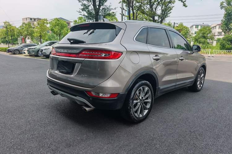 Used Lincoln MKC 2017 2.0T Two-Wheel-Drive Luxury Edition Exterior 5