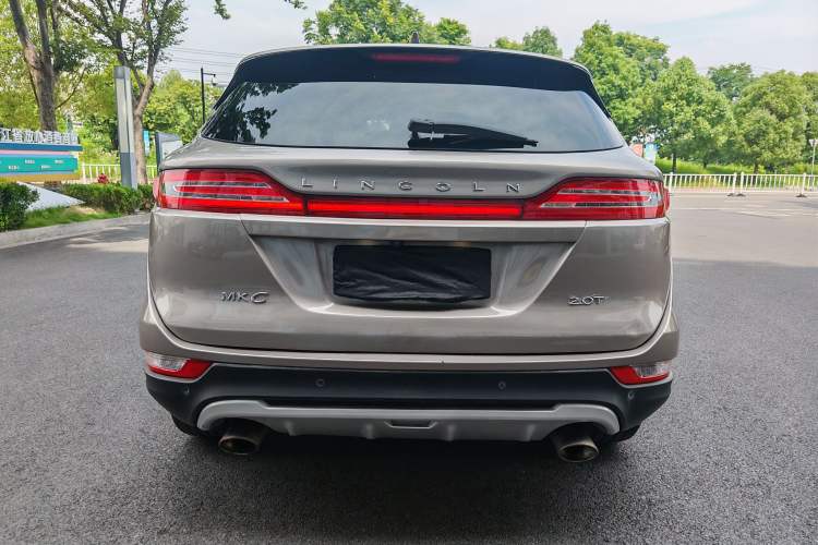 Used Lincoln MKC 2017 2.0T Two-Wheel-Drive Luxury Edition Exterior 6