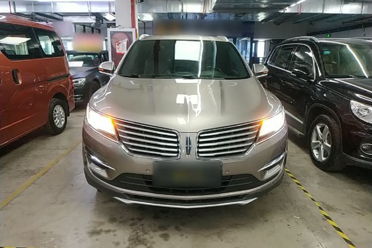 Used Lincoln MKC 2017 2.0T Two-Wheel-Drive Luxury Edition Front