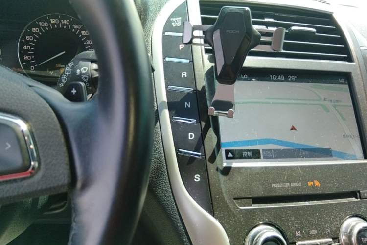 Used Lincoln MKC 2017 2.0T Two-Wheel-Drive Luxury Edition Gear Lever