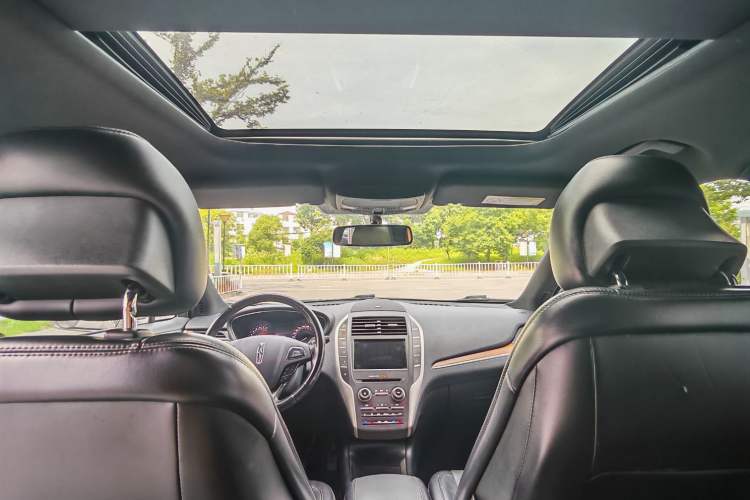 Used Lincoln MKC 2017 2.0T Two-Wheel-Drive Luxury Edition Headliner