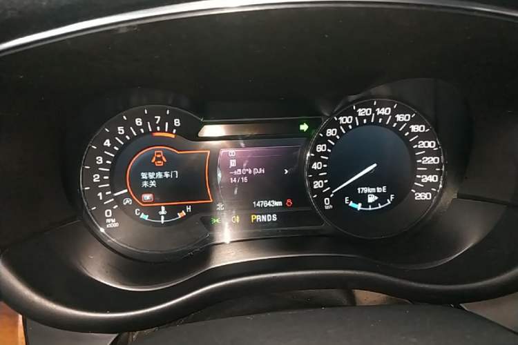 Used Lincoln MKC 2017 2.0T Two-Wheel-Drive Luxury Edition Instrument Cluster