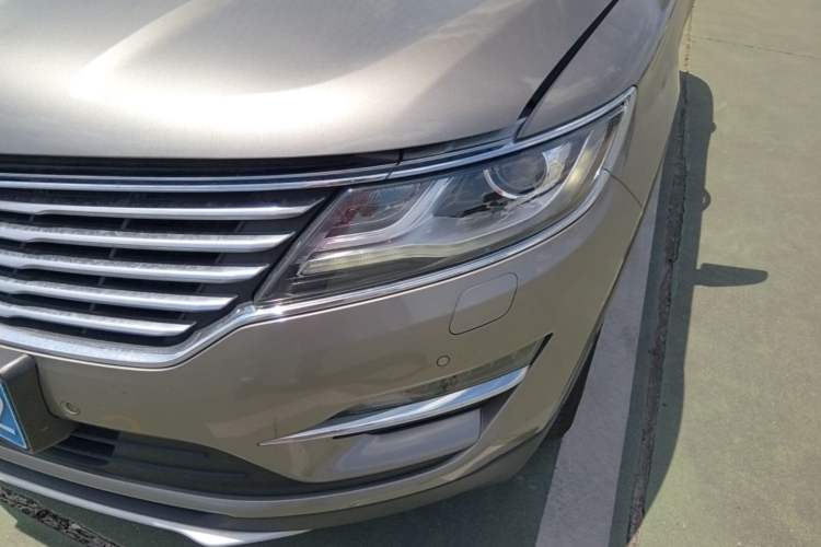 Used Lincoln MKC 2017 2.0T Two-Wheel-Drive Luxury Edition Left Front Headlight