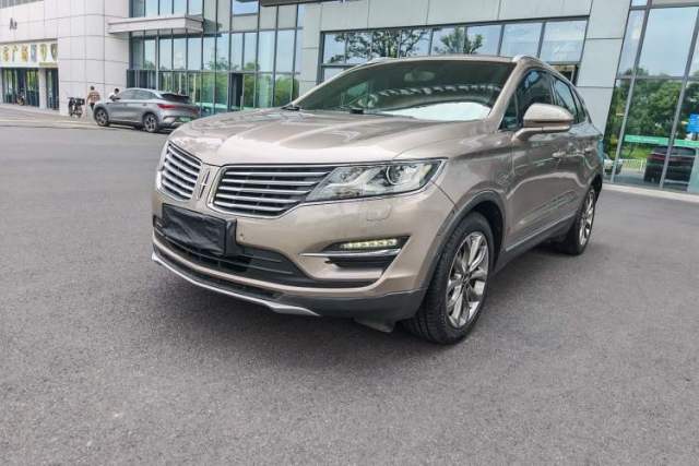 Used Lincoln MKC 2017 2.0T Two-Wheel-Drive Luxury Edition