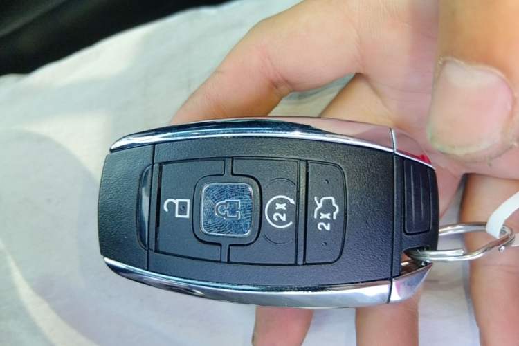 Used Lincoln MKC 2017 2.0T Two-Wheel-Drive Luxury Edition Vehicle Key