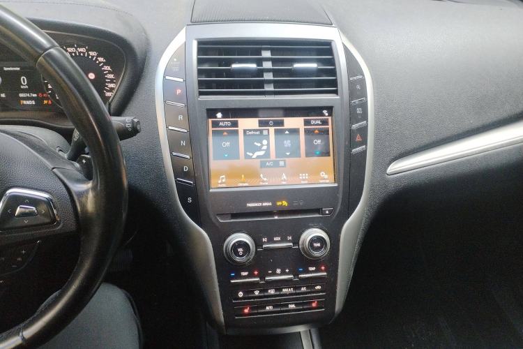 Used Lincoln MKC 2017 2.0T Two-Wheel Drive Deluxe Edition Audio And AC Panel