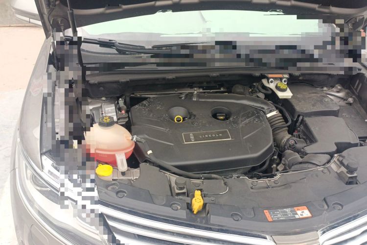 Used Lincoln MKC 2017 2.0T Two-Wheel-Drive Luxury Edition Engine Bay Right