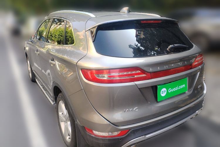 Used Lincoln MKC 2017 2.0T Two-Wheel Drive Deluxe Edition Exterior 3
