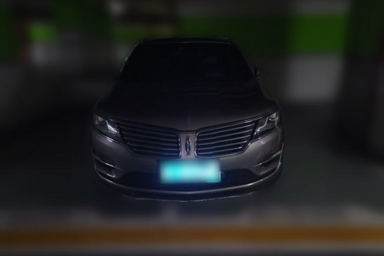 Used Lincoln MKC 2017 2.0T Two-Wheel-Drive Luxury Edition Front