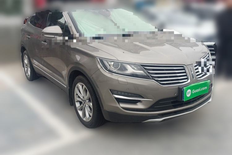 Used Lincoln MKC 2017 2.0T Two-Wheel-Drive Luxury Edition Front Right 45 Deg