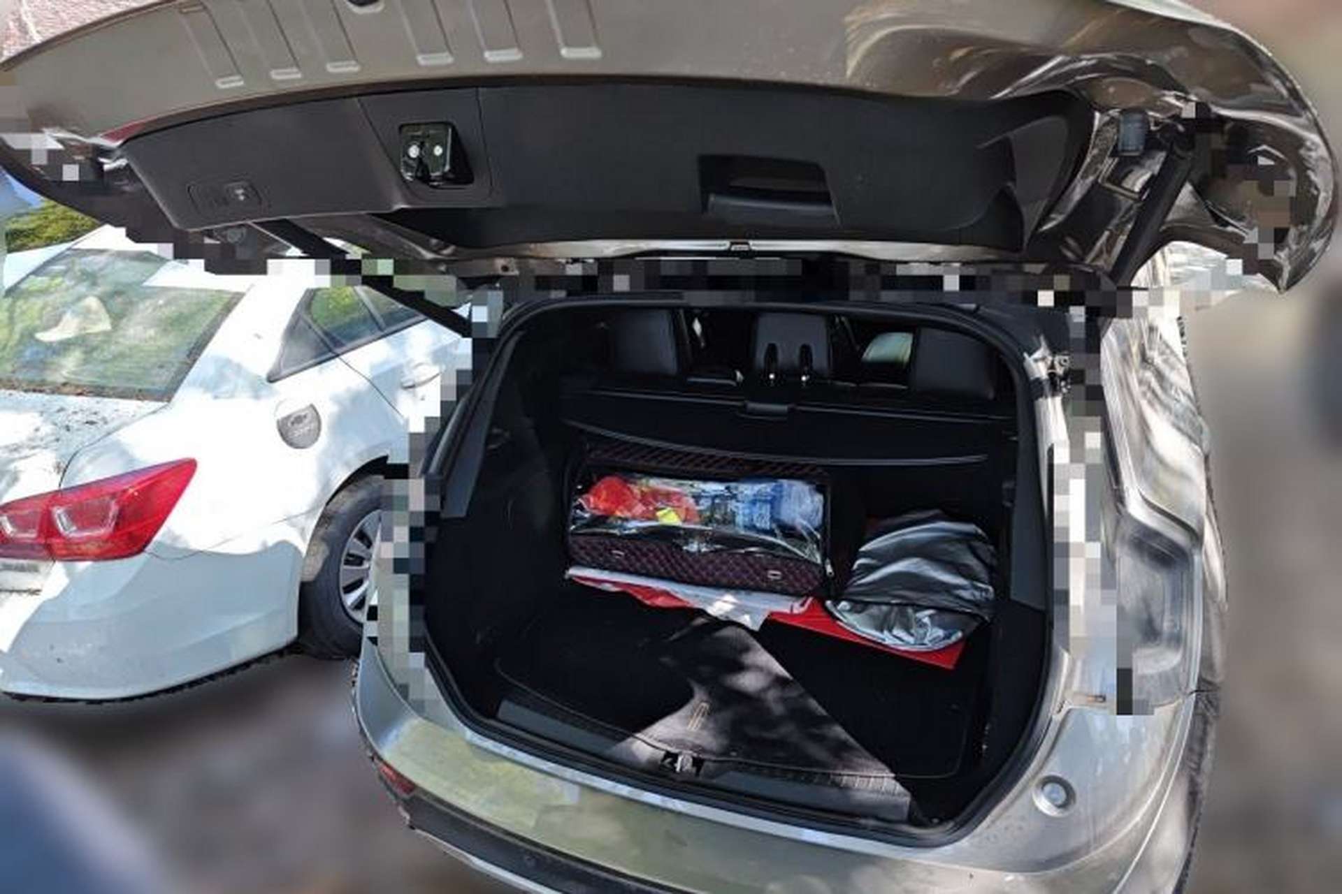 Used Lincoln MKC 2017 2.0T Two-Wheel Drive Deluxe Edition Trunk