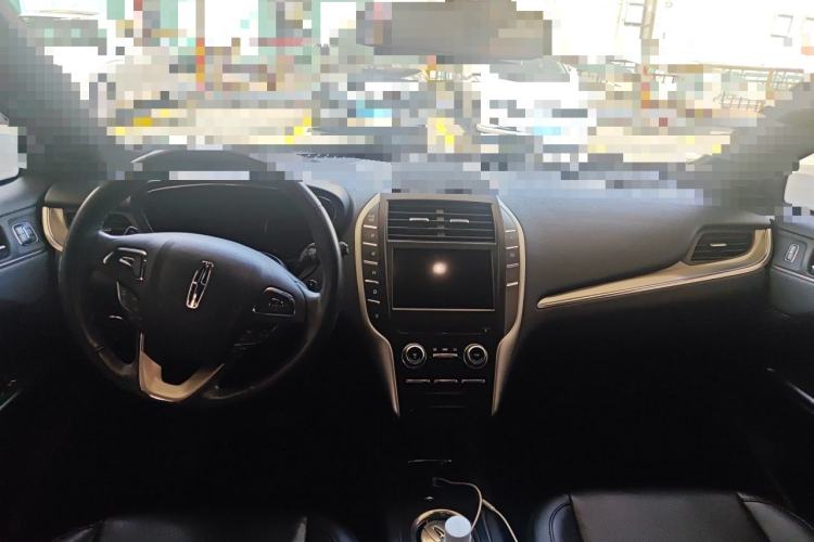 Used Lincoln MKC 2017 2.0T Two-Wheel Drive Zunyue Edition Center Console