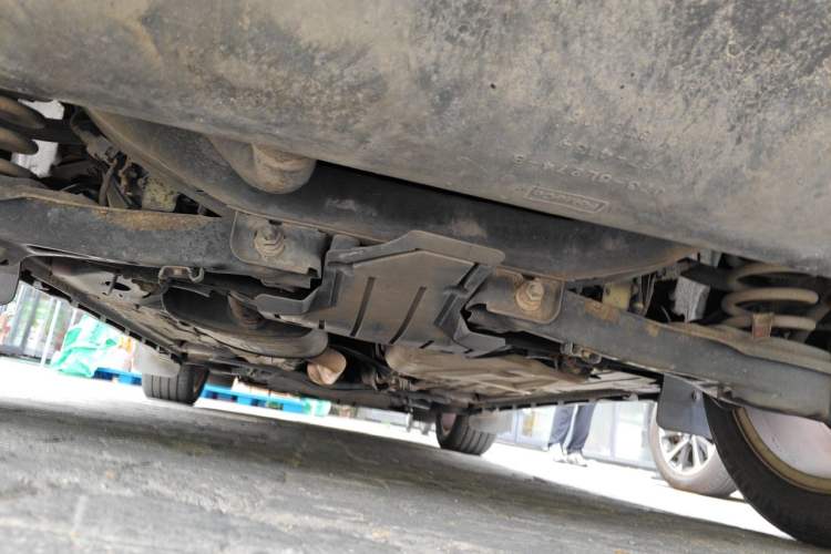 Used Lincoln MKC 2017 2.0T Two-Wheel Drive Deluxe Edition Chassis Rear