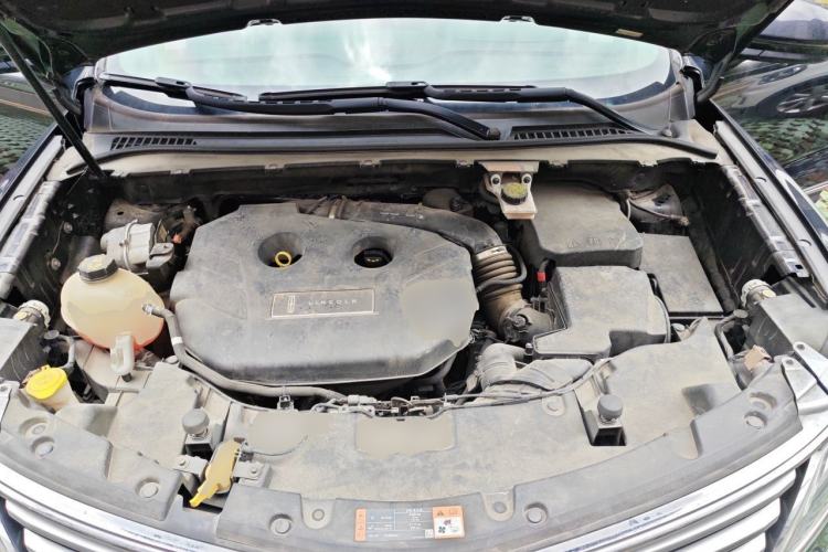 Used Lincoln MKC 2017 2.0T Two-Wheel Drive Deluxe Edition Engine Bay