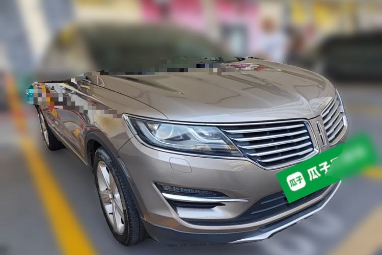 Used Lincoln MKC 2017 2.0T Two-Wheel Drive Zunyue Edition Front Right 45 Deg