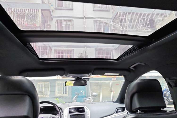 Used Lincoln MKC 2017 2.0T Two-Wheel Drive Deluxe Edition Headliner