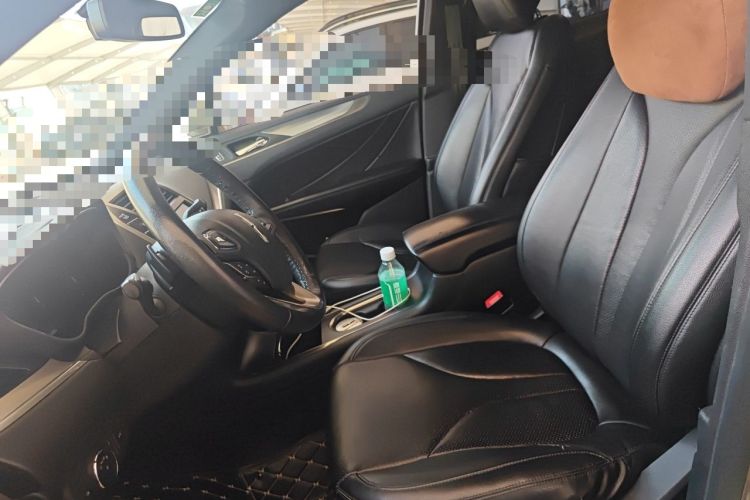 Used Lincoln MKC 2017 2.0T Two-Wheel Drive Zunyue Edition Left Front Seat