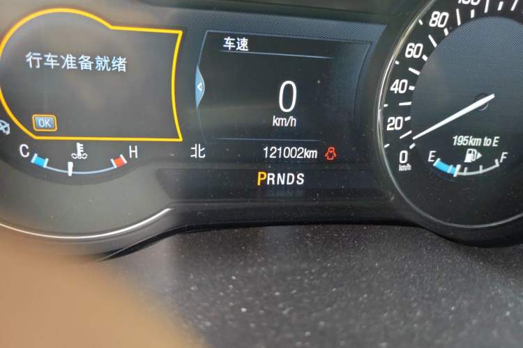 Used Lincoln MKC 2017 2.0T Two-Wheel Drive Deluxe Edition Odometer Close Up