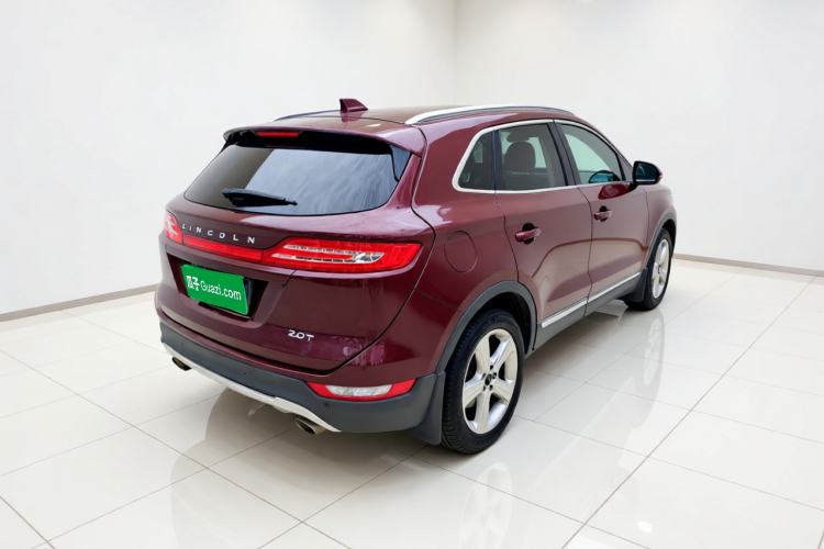Used Lincoln MKC 2017 2.0T Two-Wheel Drive Deluxe Edition Rear Right 45 Deg