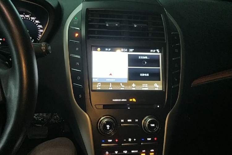 Used Lincoln MKC 2017 2.0T Four-Wheel Drive Prestige Edition Audio And AC Panel