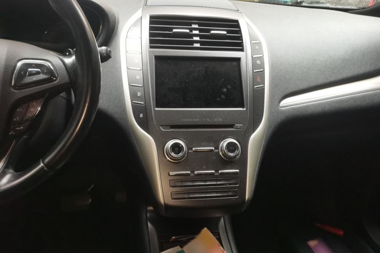 Used Lincoln MKC 2017 2.0T Two-Wheel Drive Deluxe Edition Audio And AC Panel
