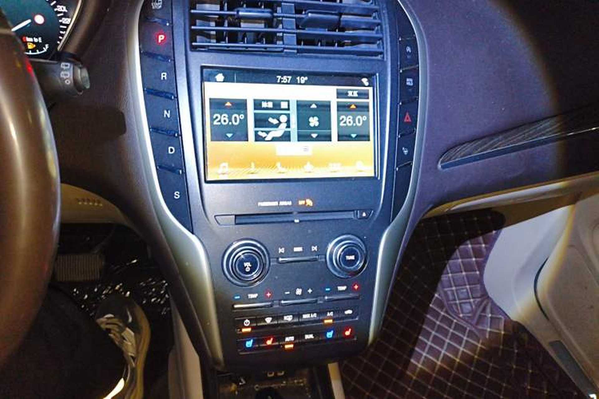 Used Lincoln MKC 2017 2.0T Two-Wheel-Drive Luxury Edition Audio And AC Panel