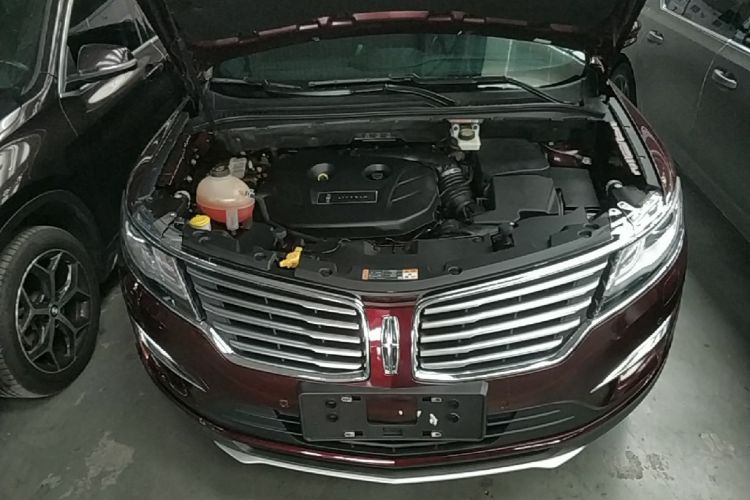 Used Lincoln MKC 2017 2.0T Four-Wheel Drive Prestige Edition Engine Bay