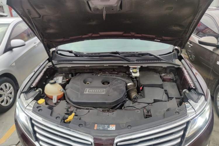 Used Lincoln MKC 2017 2.0T Four-Wheel Drive Zunya Edition Engine Bay
