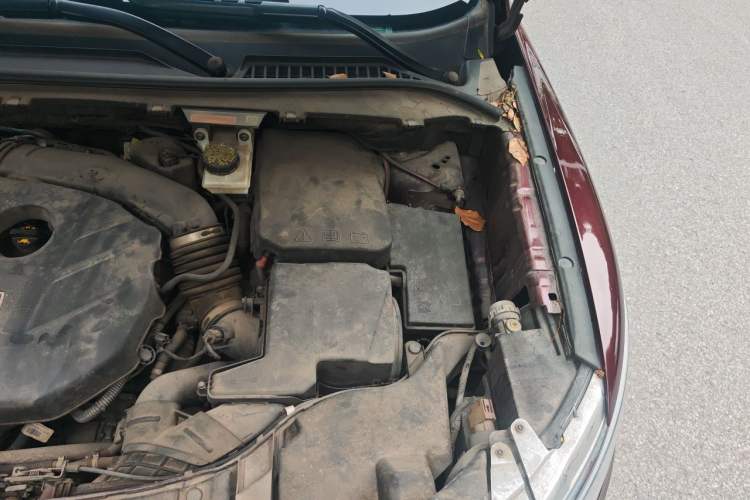 Used Lincoln MKC 2017 2.0T Four-Wheel Drive Zunya Edition Engine Bay Left