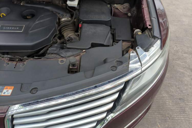Used Lincoln MKC 2017 2.0T Two-Wheel Drive Zunyue Edition Engine Bay Left