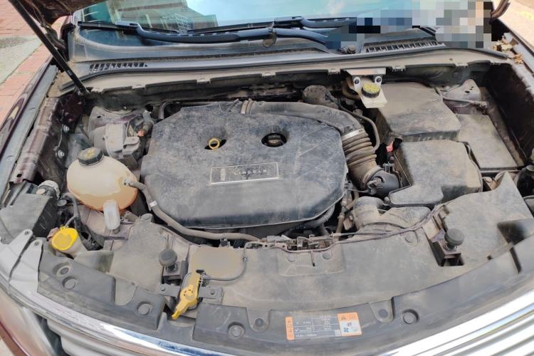 Used Lincoln MKC 2017 2.0T Two-Wheel Drive Deluxe Edition Engine Bay