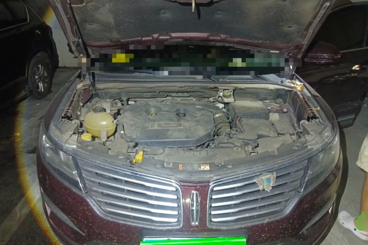 Used Lincoln MKC 2017 2.0T Two-Wheel Drive Deluxe Edition Engine Bay
