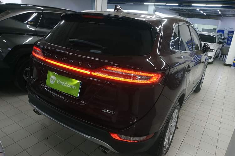 Used Lincoln MKC 2017 2.0T Two-Wheel-Drive Luxury Edition Exterior 5