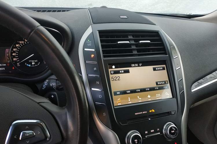 Used Lincoln MKC 2017 2.0T Four-Wheel Drive Zunya Edition Gear Lever