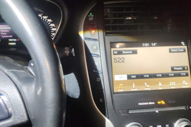Used Lincoln MKC 2017 2.0T Two-Wheel Drive Deluxe Edition Gear Lever