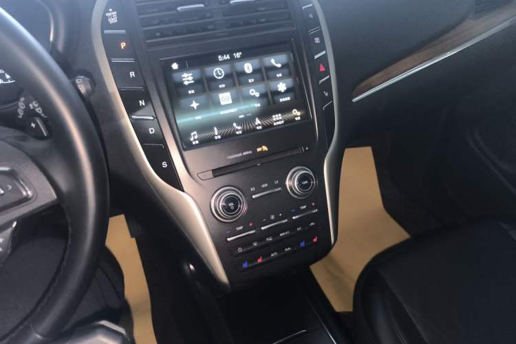 Used Lincoln MKC 2017 2.0T Four-Wheel Drive Zunya Edition Gear Lever