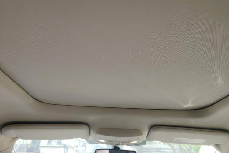 Used Lincoln MKC 2017 2.0T Two-Wheel-Drive Luxury Edition Headliner