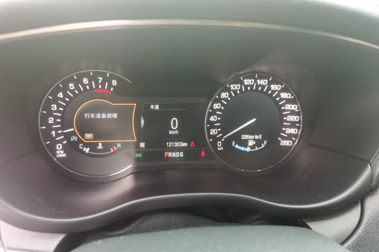 Used Lincoln MKC 2017 2.0T Two-Wheel Drive Deluxe Edition Instrument Cluster