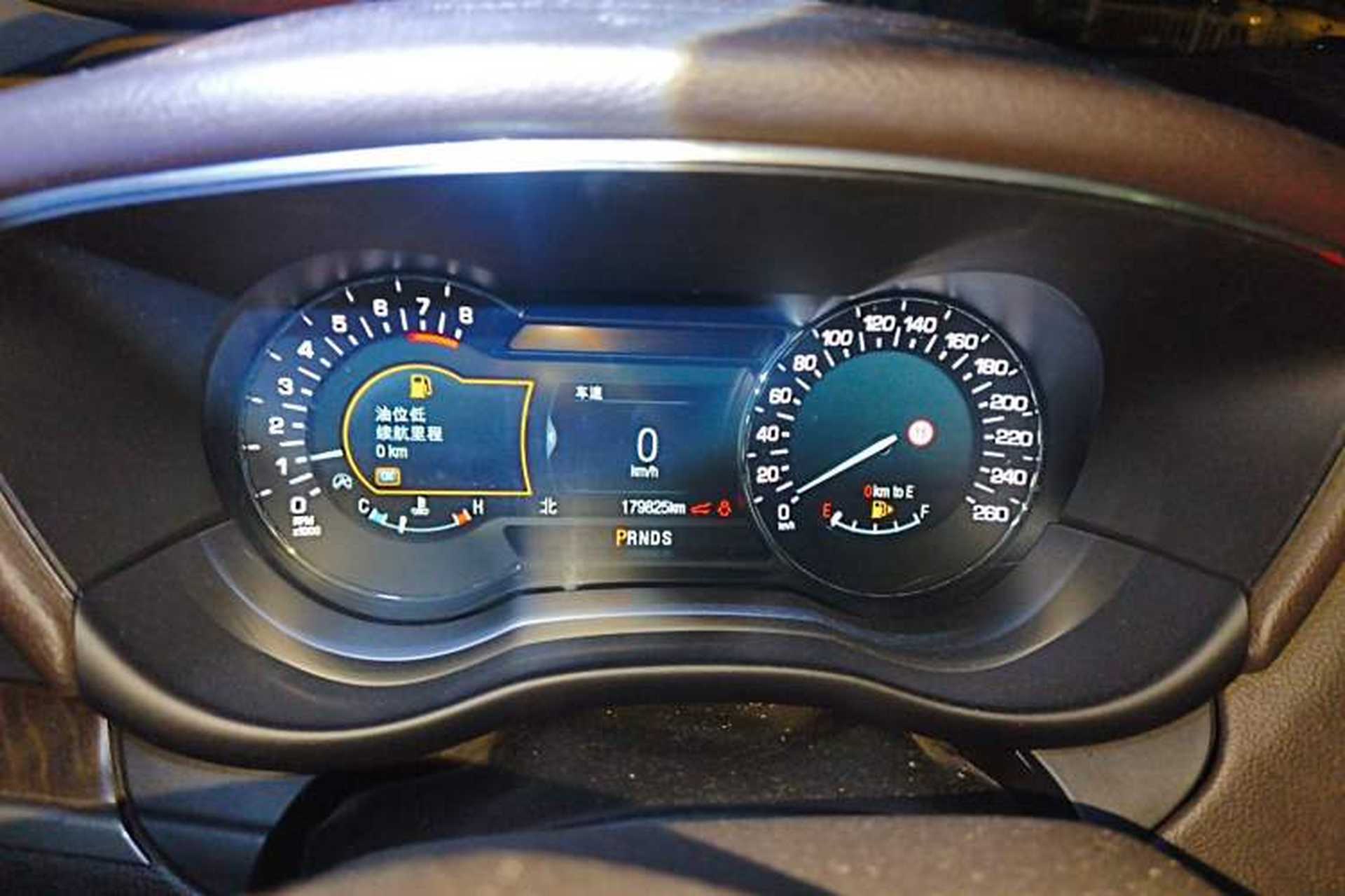 Used Lincoln MKC 2017 2.0T Two-Wheel-Drive Luxury Edition Instrument Cluster