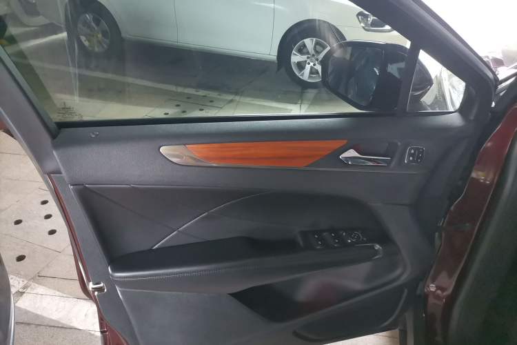 Used Lincoln MKC 2017 2.0T Four-Wheel Drive Zunya Edition Left Front Door Interior